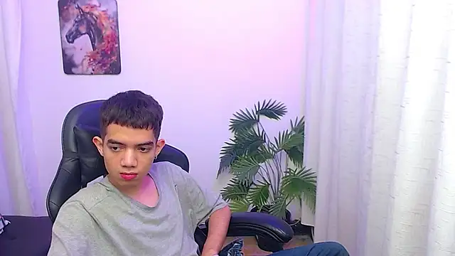leandrocum18 Шоу с уебкамера