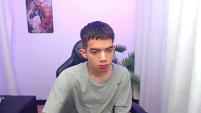 leandrocum18 – webcam-show