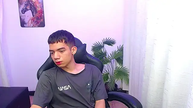 leandrocum18 Webcamshow