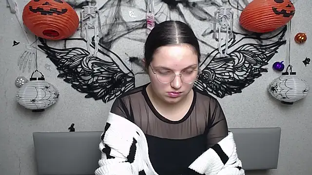 Webkamerová show LeilaW00d