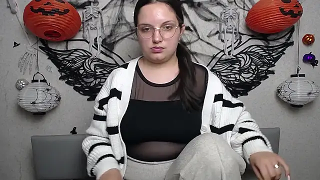 Webkamerová show LeilaW00d