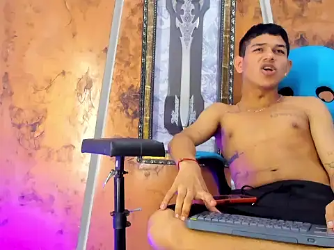 KALVIN_C Webcam-Show