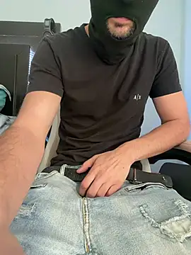 Whiteboii2026's Webcam Show