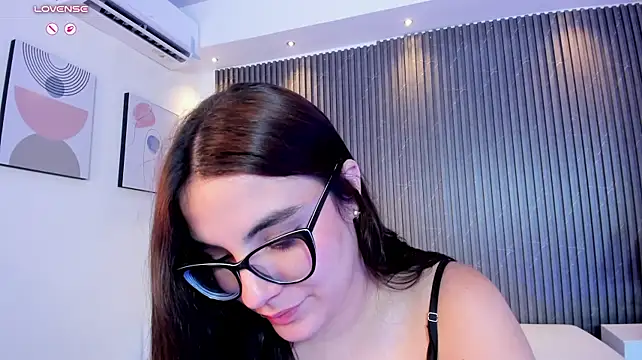 AriannaLewiss 网络视讯表演
