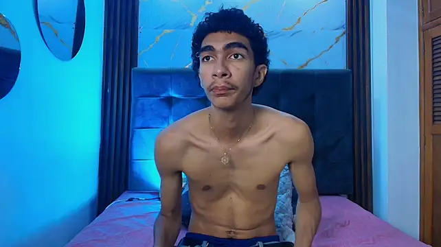 Show modela Cam_stom na web-kameri