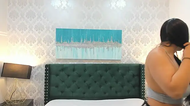 LunaDesire__'s Webcam Show