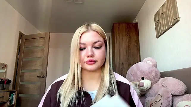 LorriHeppeard's Webcam Show