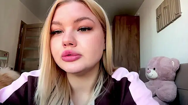 LorriHeppeard: вебкам-шоу