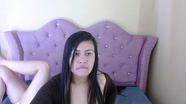 Karla_Rodriguez_ Chat XXX in diretta