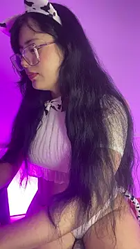 Show modela MiuMiuDolly na web-kameri