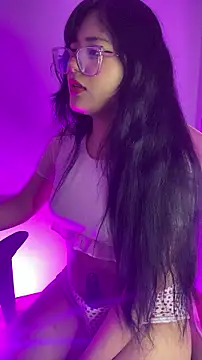 Živý XXX chat MiuMiuDolly