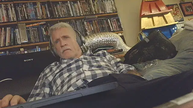 overmydadbody222 Шоу с уебкамера