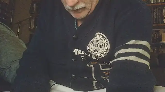 overmydadbody222のウェブカメラショー
