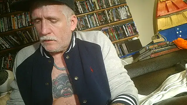 overmydadbody222 网络视讯表演