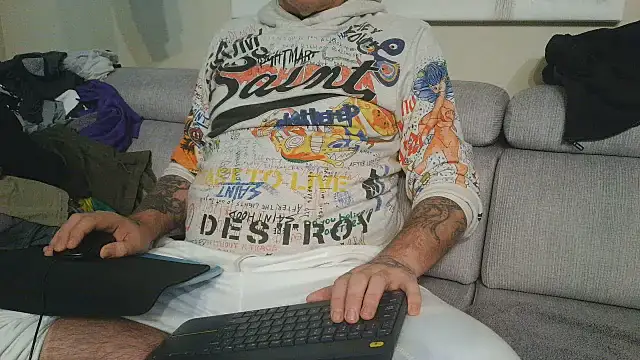 overmydadbody222 ওয়েবক্ যাম শো