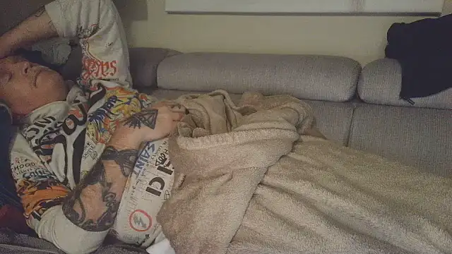 overmydadbody222 Шоу с уебкамера