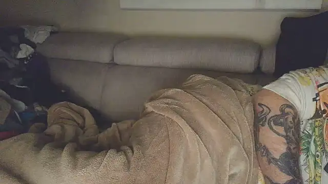 overmydadbody222 webkamerás műsora