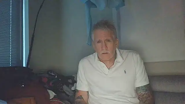 overmydadbody222 – webcam-show