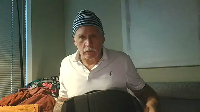 Вебкам-шоу overmydadbody222