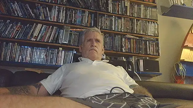 Show de overmydadbody222 na webcam