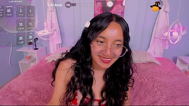 Emily_Blusshn Webbikameraesitys
