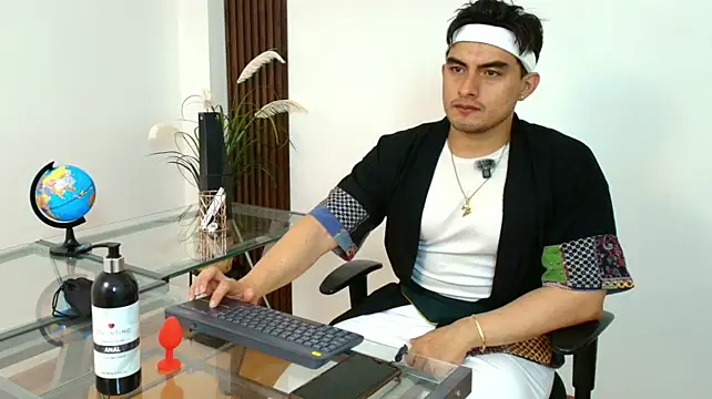 Show modela SorenBlaze na web-kameri
