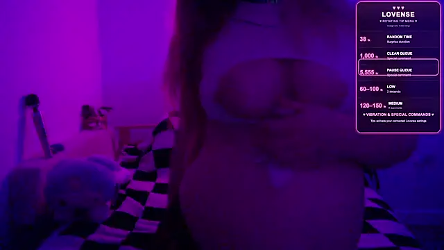 Strawberry_Dreams69 webcam show