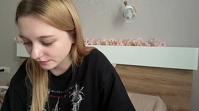 DiaThornley – webcam-show