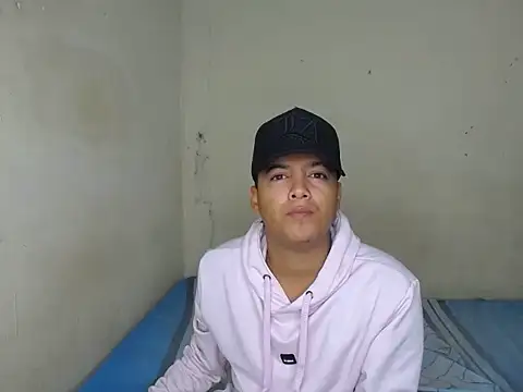 santi_0423 Webcam Show