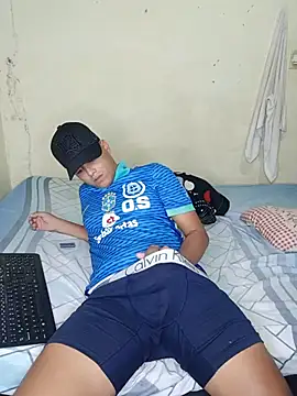 santi_0423 Webcam Show