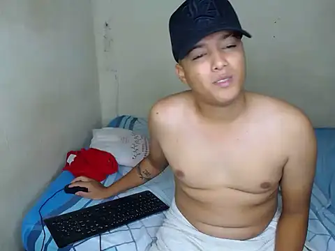 santi_0423n Webbikameraesitys