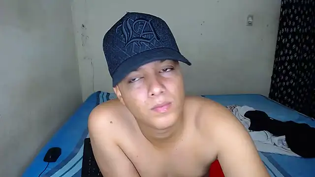 santi_0423 webcam show