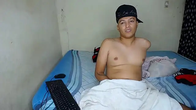 santi_0423 Show in webcam