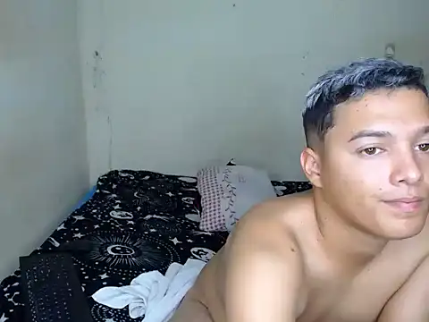 santi_0423n Webbikameraesitys