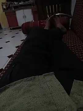 Pokazy przed kamerką – Sagar_BigDick