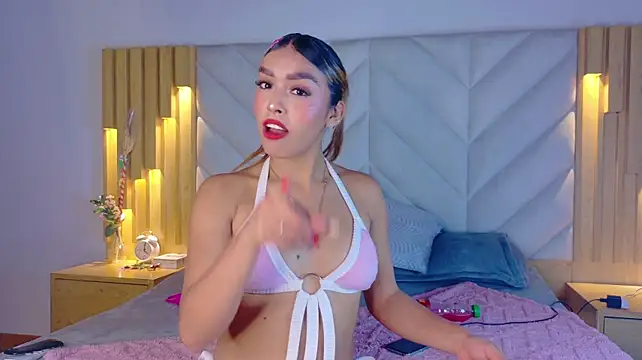 Juliana_Riderr Chat XXX live