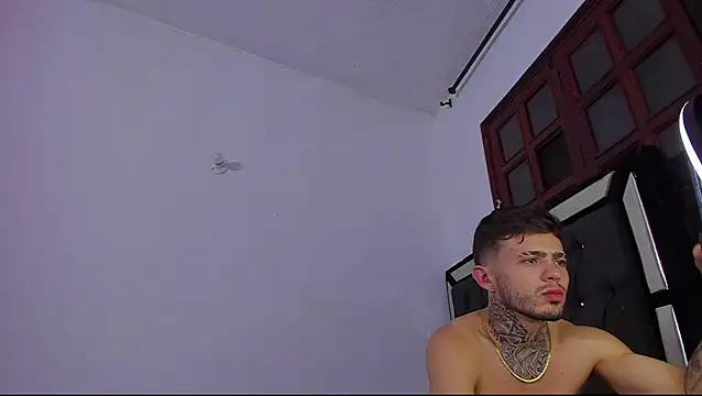 Pertunjukan Kamera Web zeus_eddy