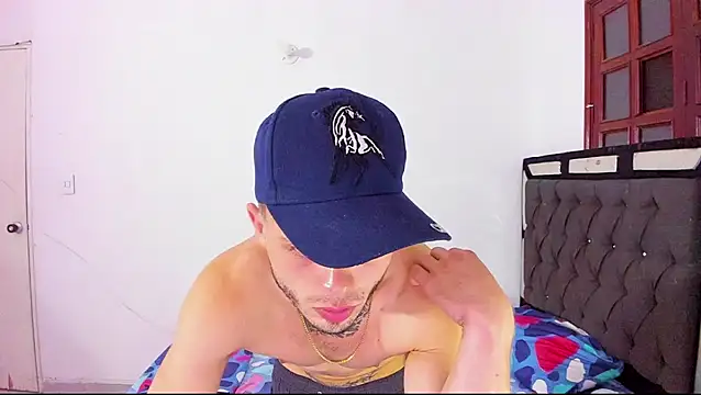 zeus_eddy's Webcam Show