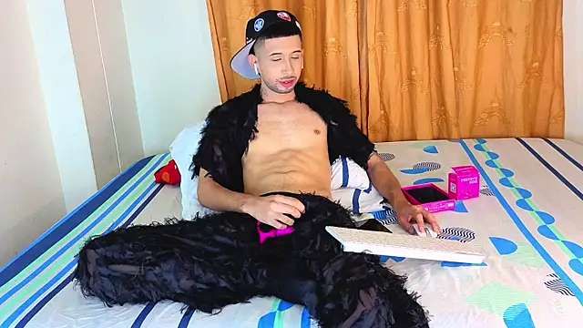 _Stev_J Adlı Modelin Web Kamerası Şovu