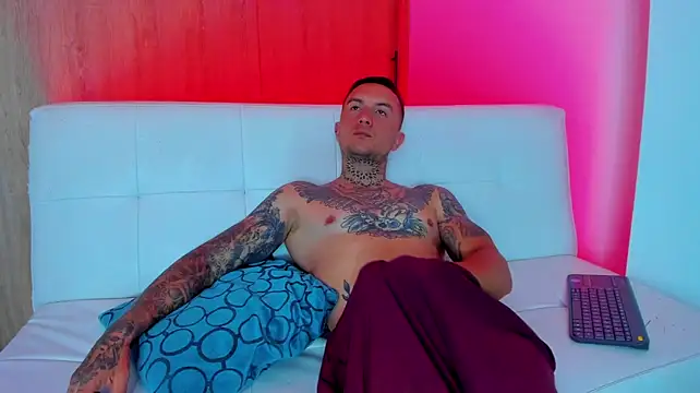 Show de Lex_ander_ na webcam