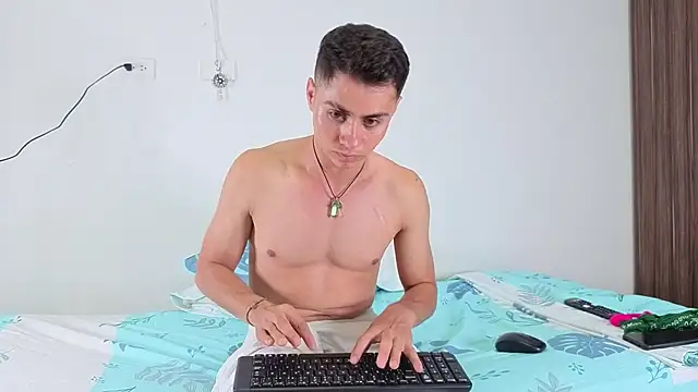 Mike_Ryderr – webcam-show