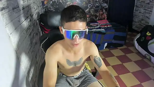cristopher_junen Webbikameraesitys