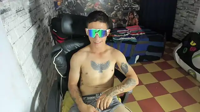 Webkamerová show cristopher_june