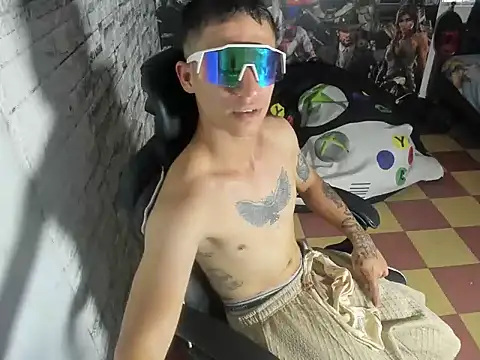cristopher_june webkamerás műsora