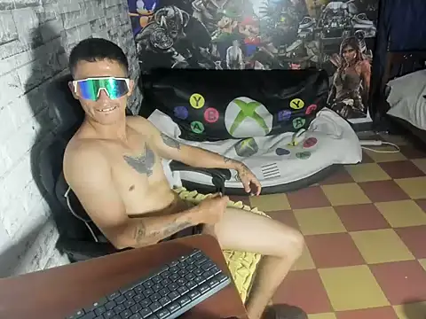 Show de cristopher_june na webcam