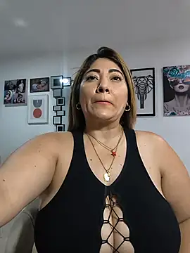 Show de kendra_fire na webcam