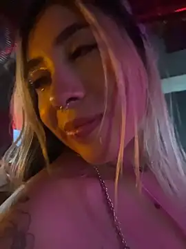 Vyolett Live XXX-Chat