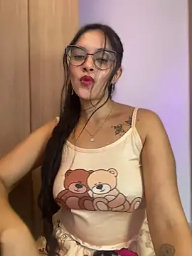 emma_carper_'s Webcam Show