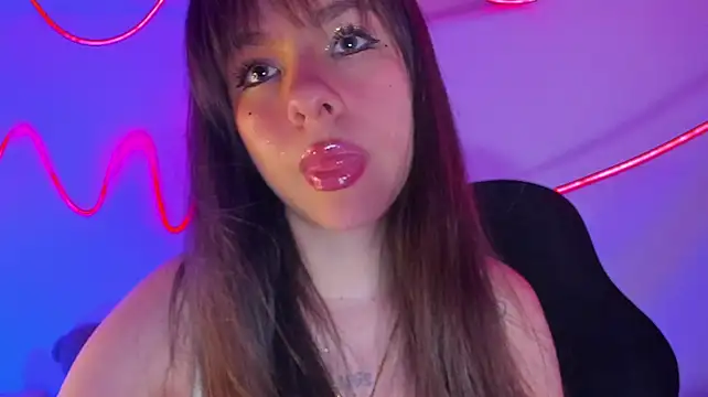 Sophie_blossom69: διαδικτυακό σόου στην κάμερα