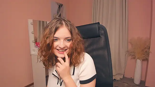 AyakoSchuele – Live XXX-chat